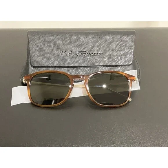 New Ferragamo Slim Temple Classic Square Sunglasses Tortoise Case SF2846S Italy - Picture 4 of 8